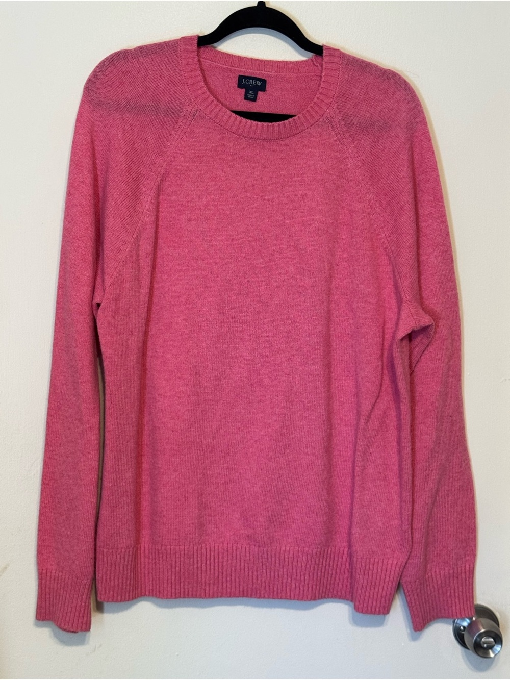 J. Crew Men’s Pink Crewneck Sweater in a Soft Lambs Wool Blend. Preppy Ivy Leagu